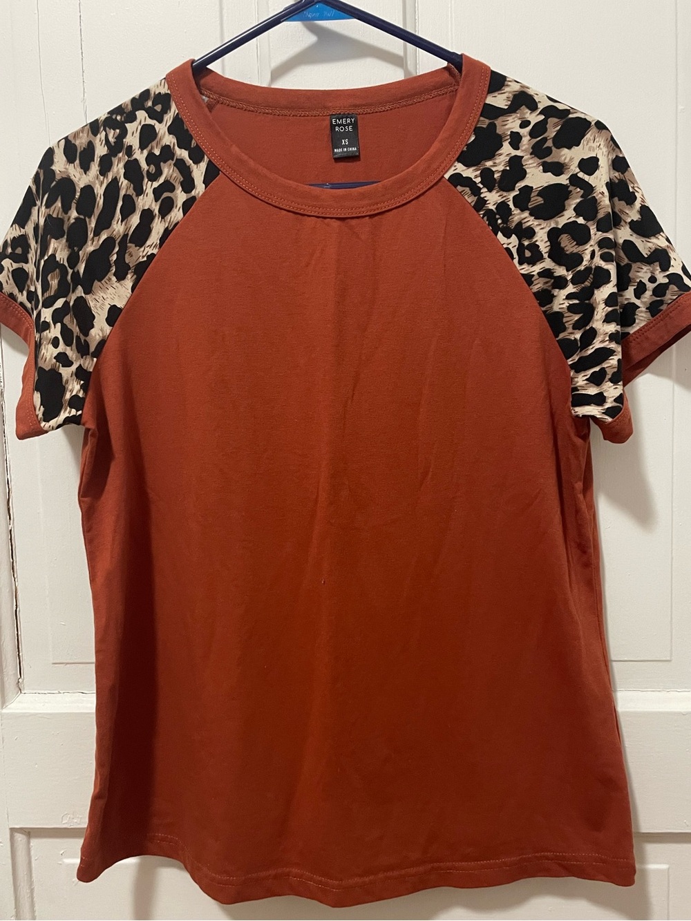 Emery Rose Women’s Orange Animal Print Short Sleeve Top Size XS